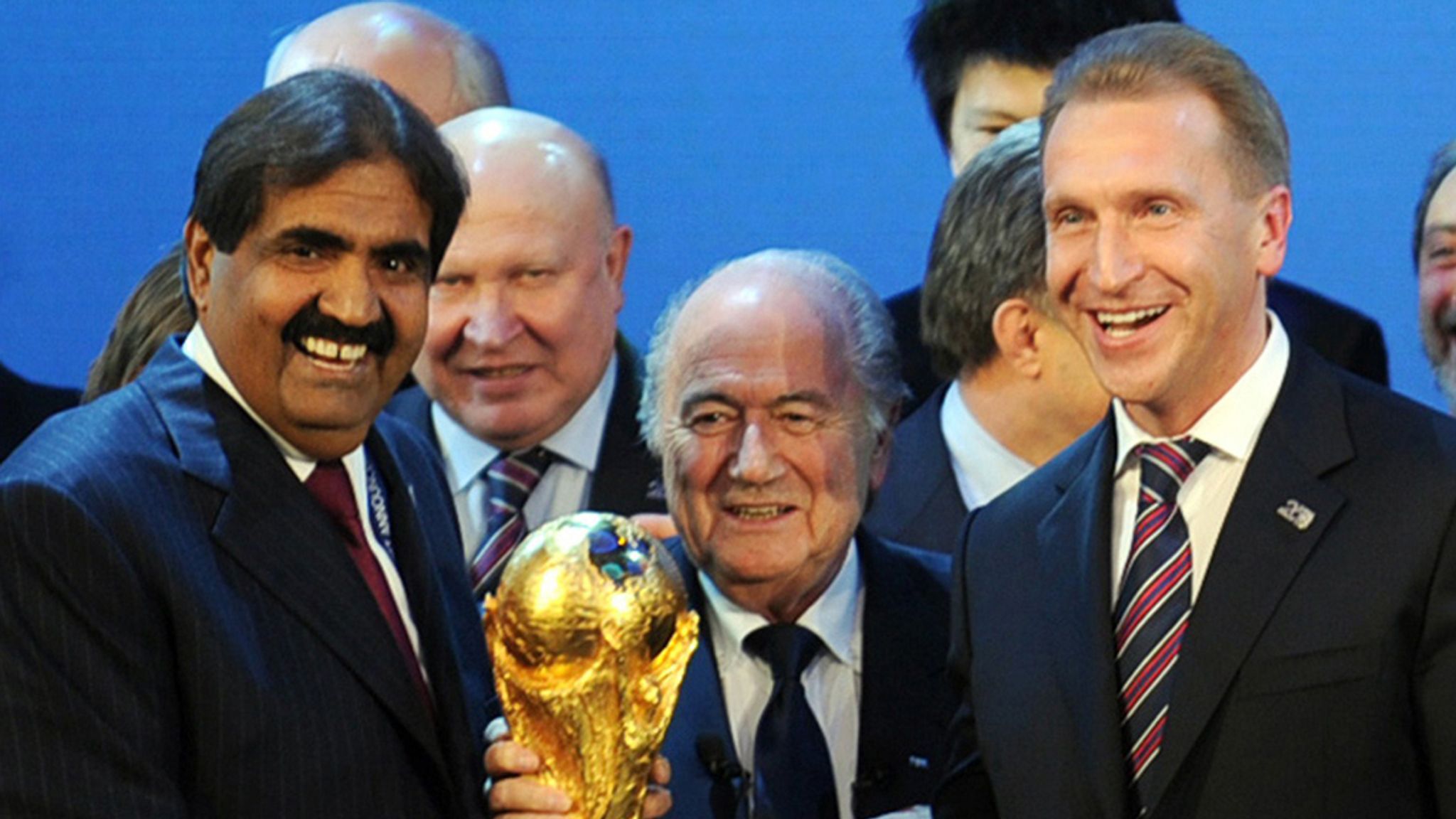 رئيس الفيفا السابق يعترف بأن قرار منح كأس العالم 2022 لقطر كان خطأ وهذا السبب