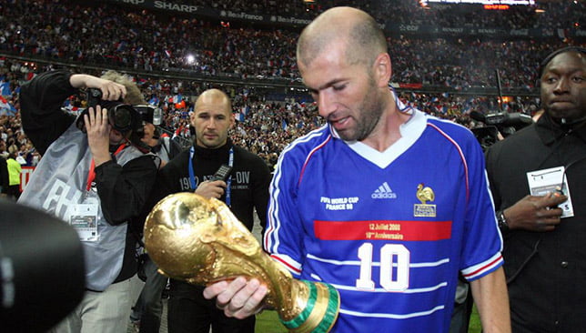أفضل 11 لاعبي خط الوسط في تاريخ كأس العالم