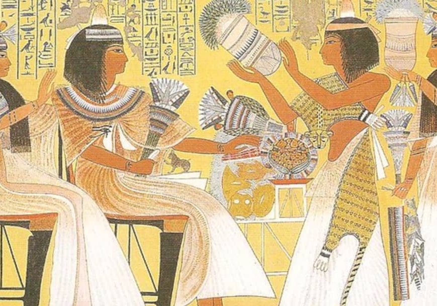 تاريخ اكتشاف العطور