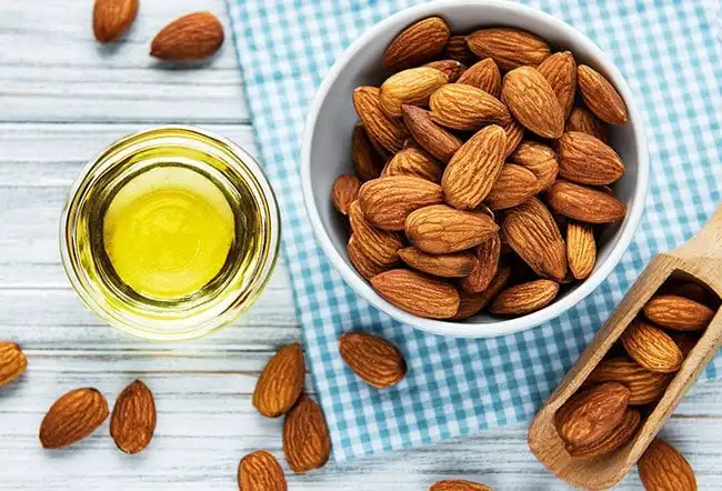 إليكم .. فوائد زيت اللوز المدهشة للصحة و الجمال