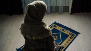 صلاة الضحى لأمرأة في البيت 