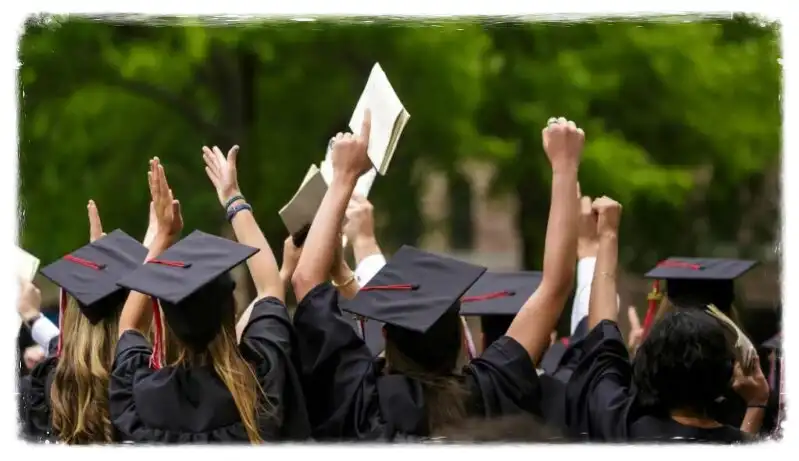 ملخص تكاليف الدراسة في رومانيا 2023