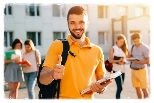 ملخص تكاليف الدراسة في رومانيا 2023