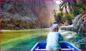 البحر في مسقط 